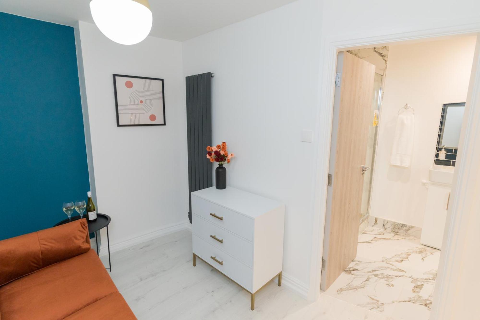 Luxurious 2 Bed Birmingham House Free Parking - Sleeps 6 Leilighet Eksteriør bilde