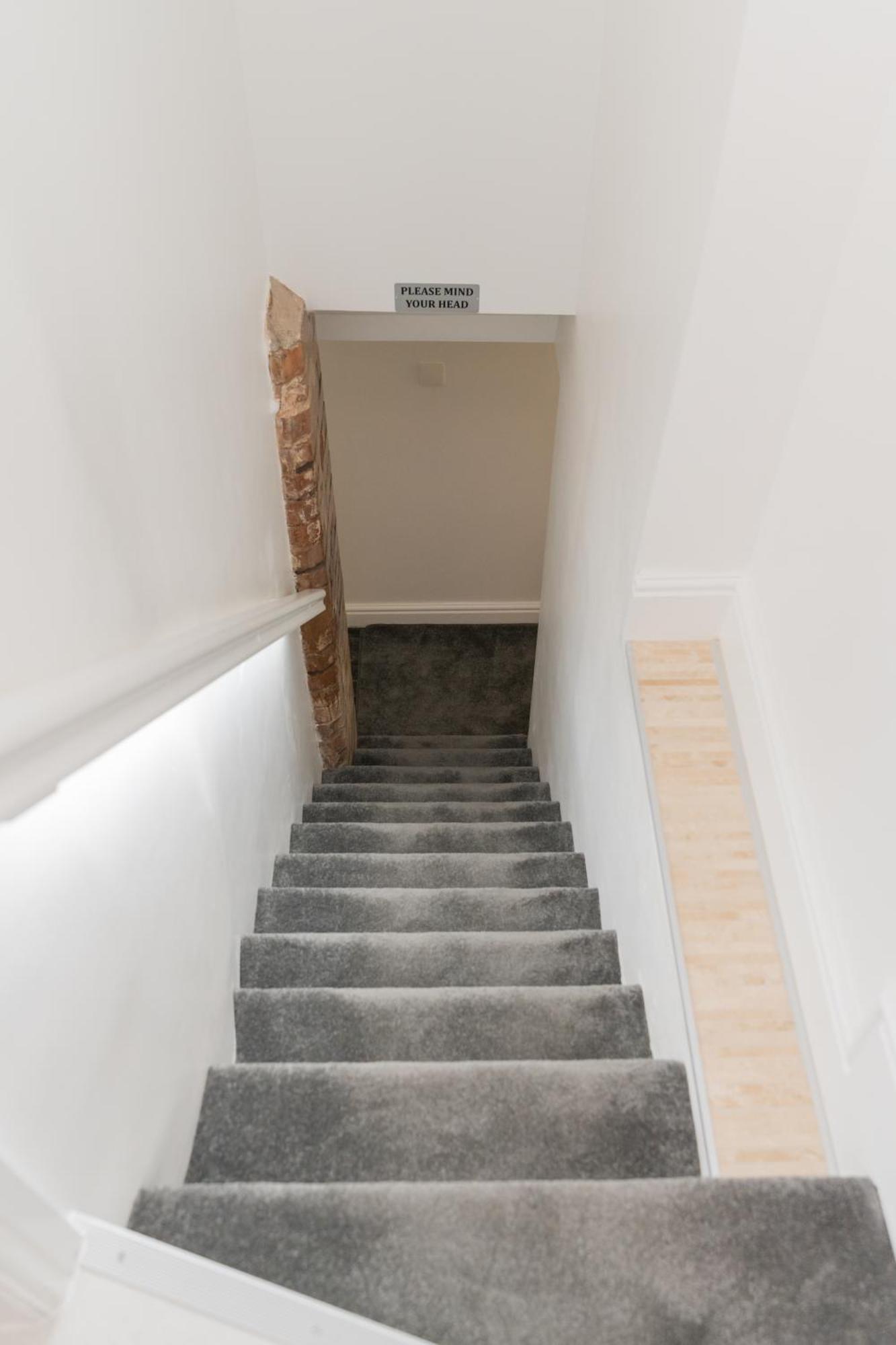 Luxurious 2 Bed Birmingham House Free Parking - Sleeps 6 Leilighet Eksteriør bilde